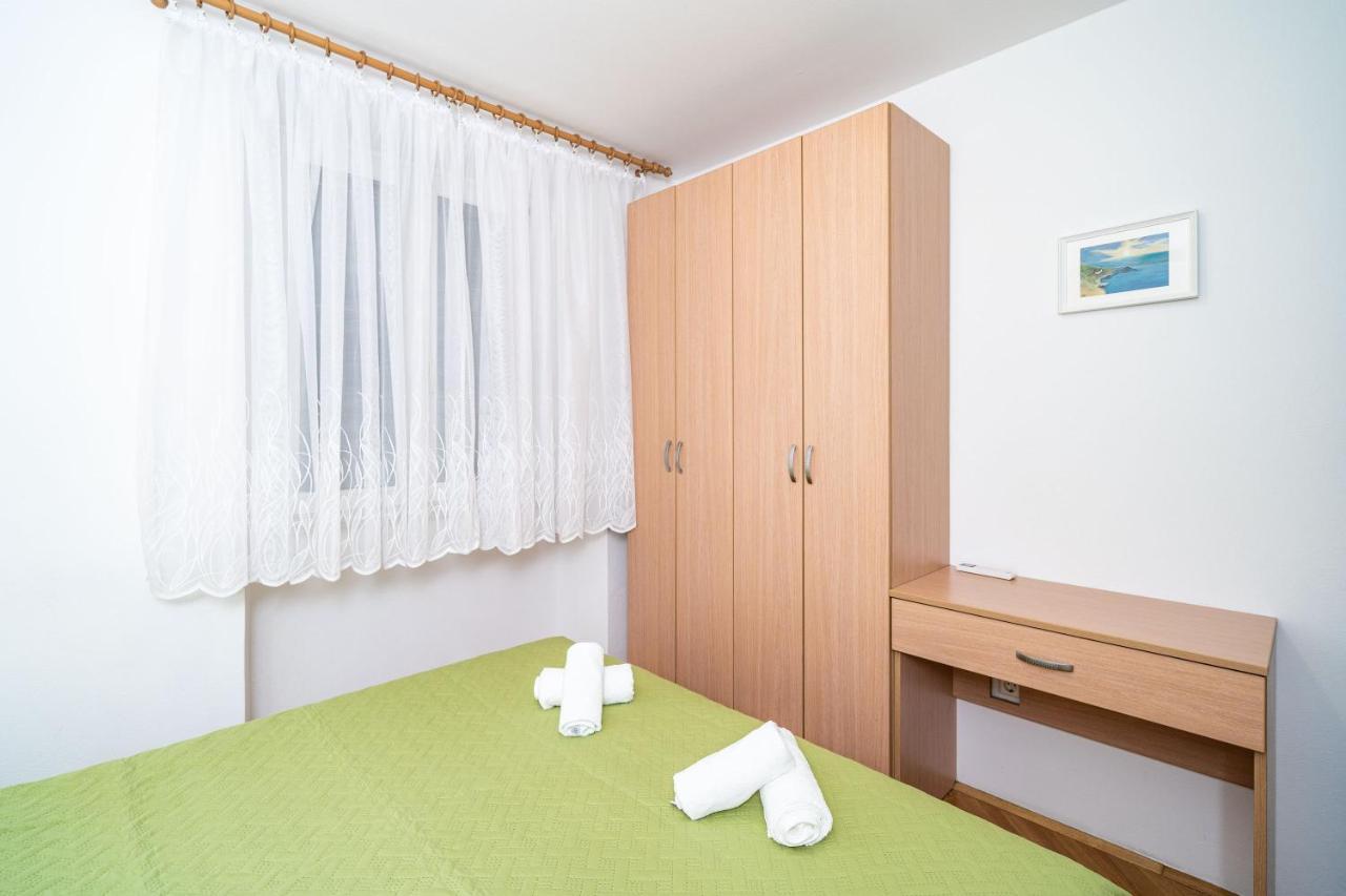 Central Apartment With Terrace ดูบรอฟนิก ภายนอก รูปภาพ
