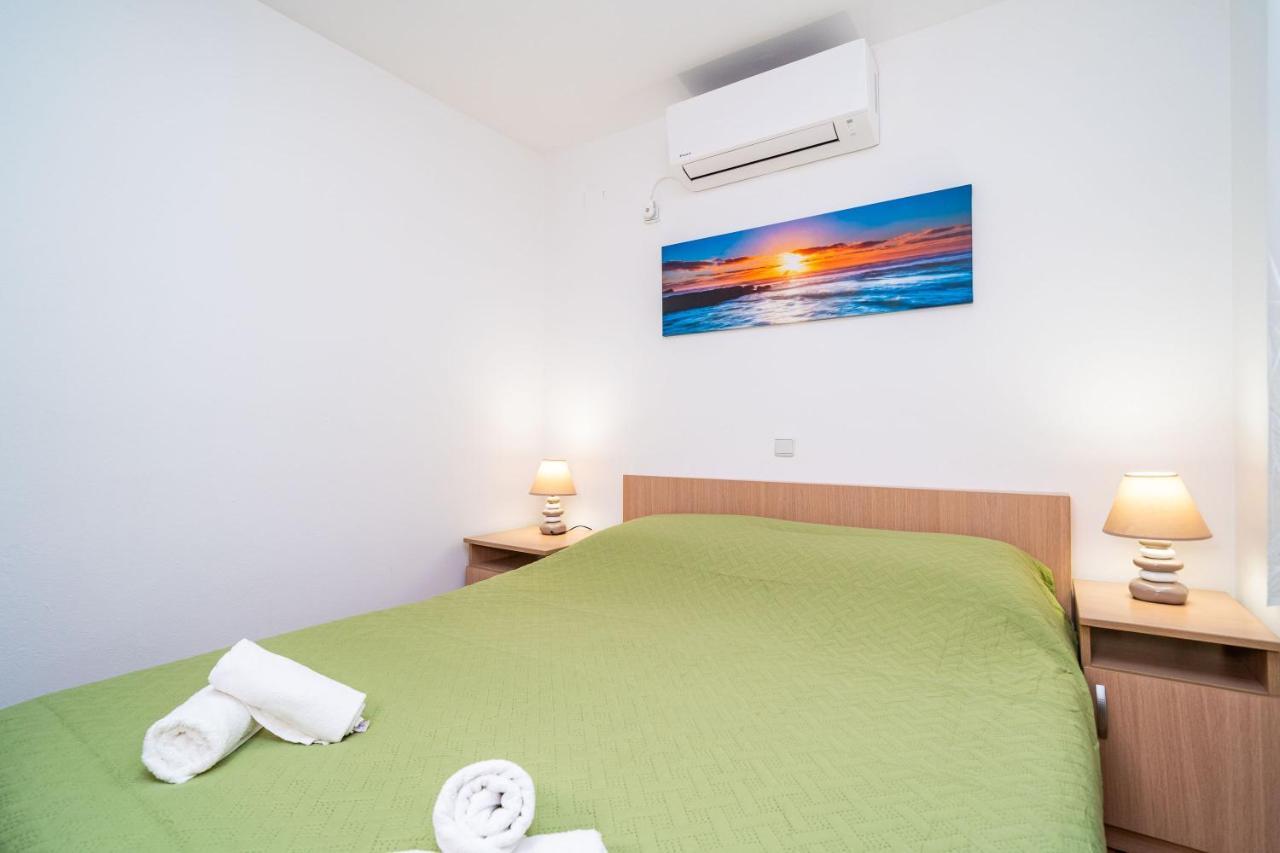 Central Apartment With Terrace ดูบรอฟนิก ภายนอก รูปภาพ