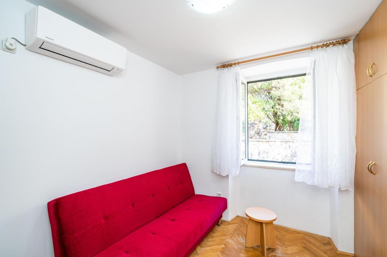 Central Apartment With Terrace ดูบรอฟนิก ภายนอก รูปภาพ