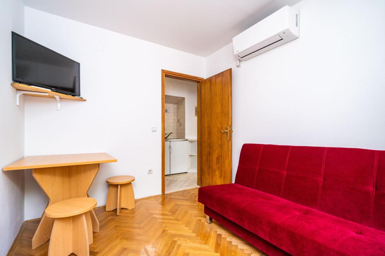 Central Apartment With Terrace ดูบรอฟนิก ภายนอก รูปภาพ