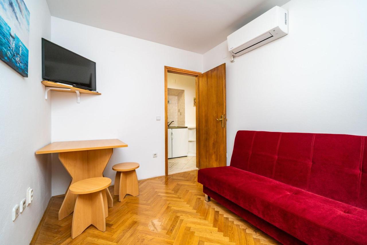 Central Apartment With Terrace ดูบรอฟนิก ภายนอก รูปภาพ