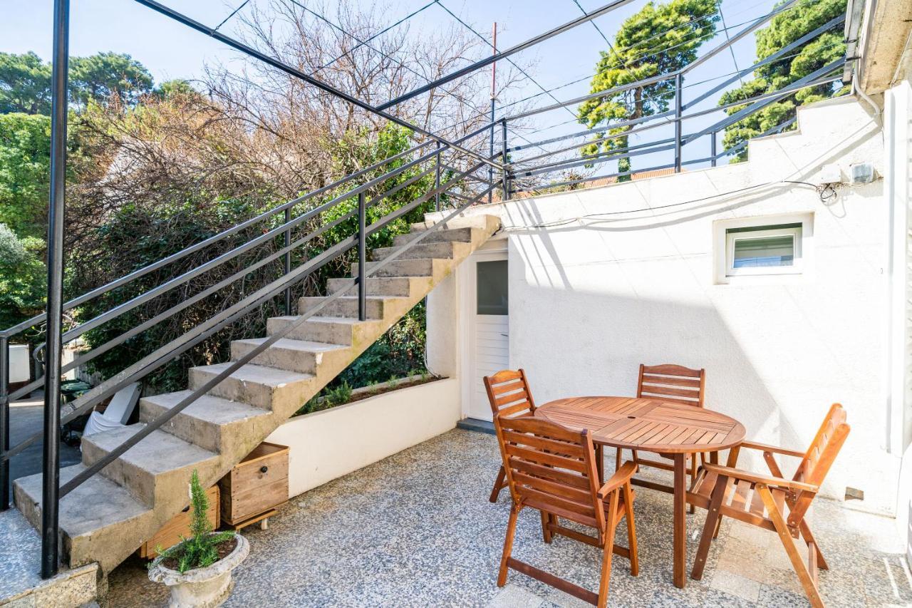 Central Apartment With Terrace ดูบรอฟนิก ภายนอก รูปภาพ